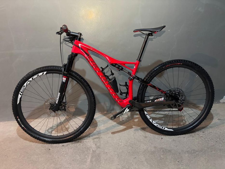 Велосипед Specialized Epic Marathon carbon 29