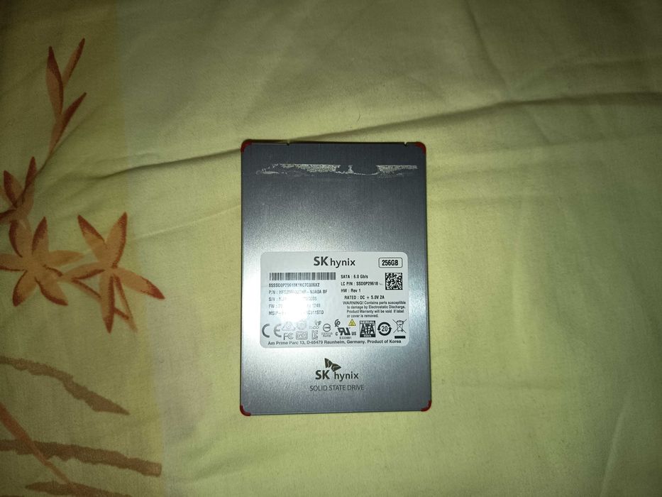 SSD Sk Hynix 256gb sata 3 + windows 10/win 11 pro la cerere