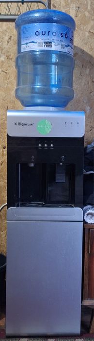 Кулер для воды б/у
