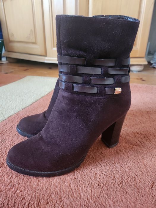 Дамски боти, използвани малко