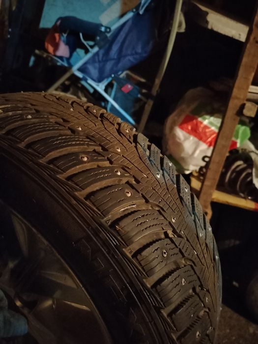 Диск с зимней резиной
