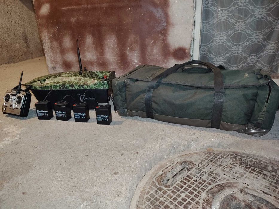 Лодка за захранване