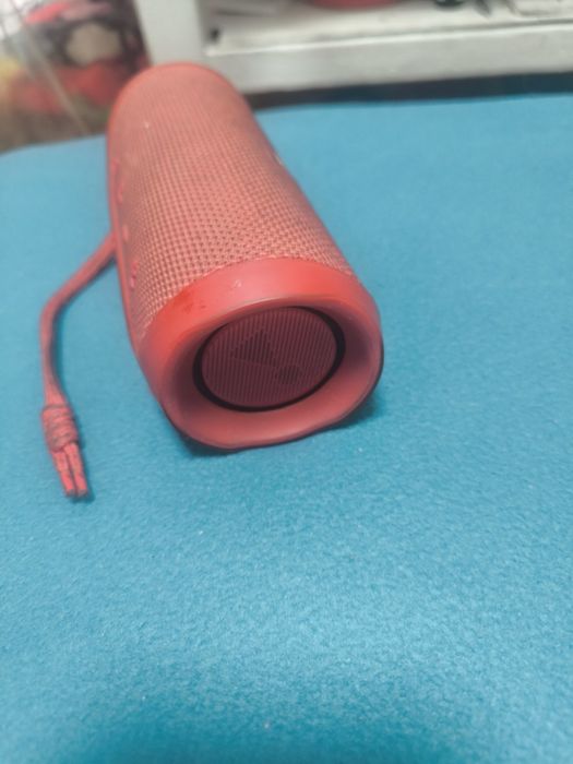 Продам колонки JBL flip 4