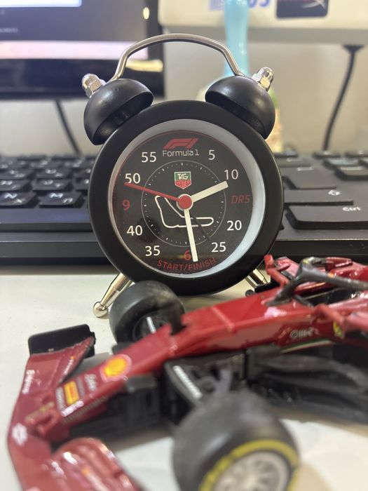 Колекционерски мини будилник Formula 1 – 6х7 см