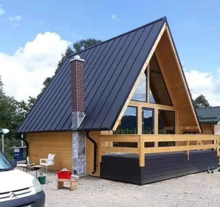 Fac căsuțe cu dormitor sufragerie și baie mseriași de înaltă calitate