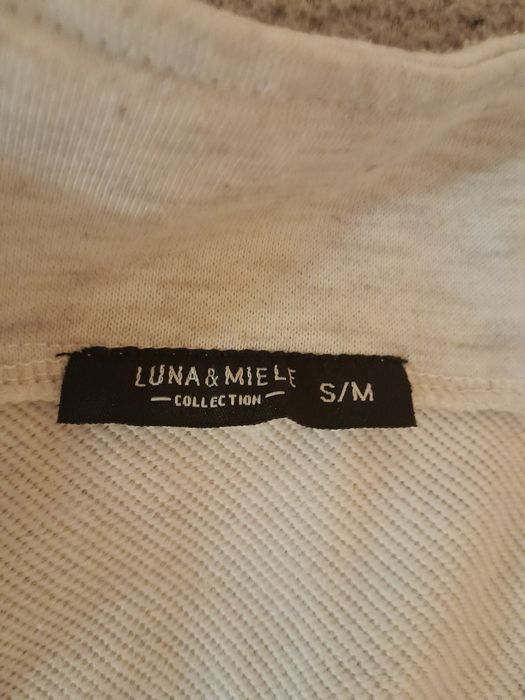 Анцуг от двете части-горна и долна