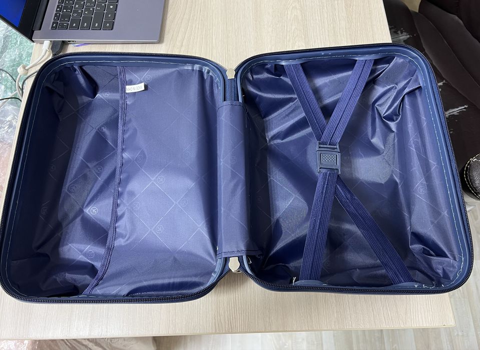 Дорожные сумки, кейсы