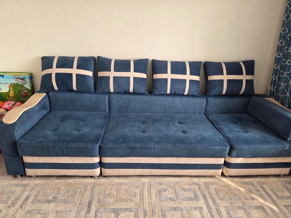 Диван для гостиной