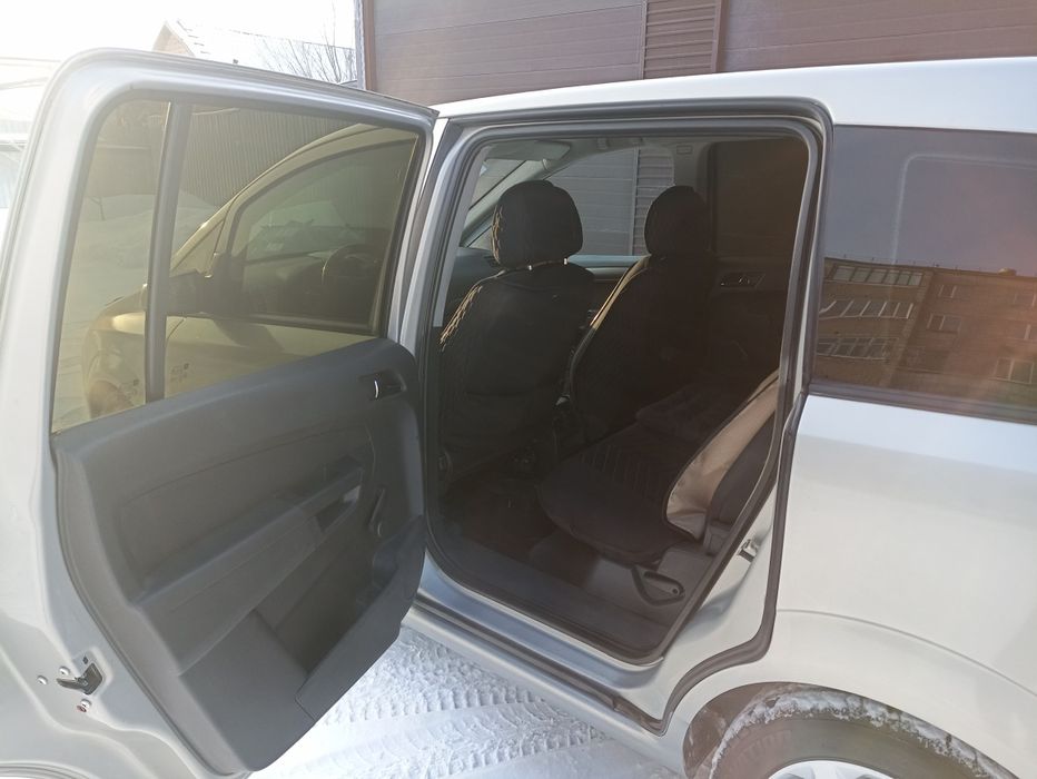 Продам Опель Зафира Б