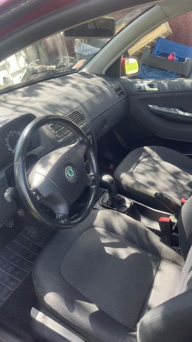 Vând Skoda Fabia