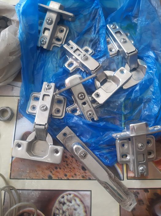 Разные предметы электроника и хозяйственные за 50000 сум