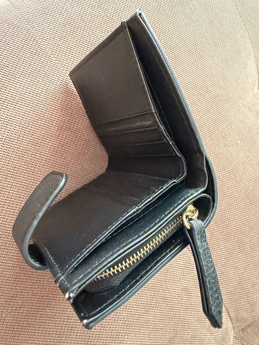 Портфейл на Valentino