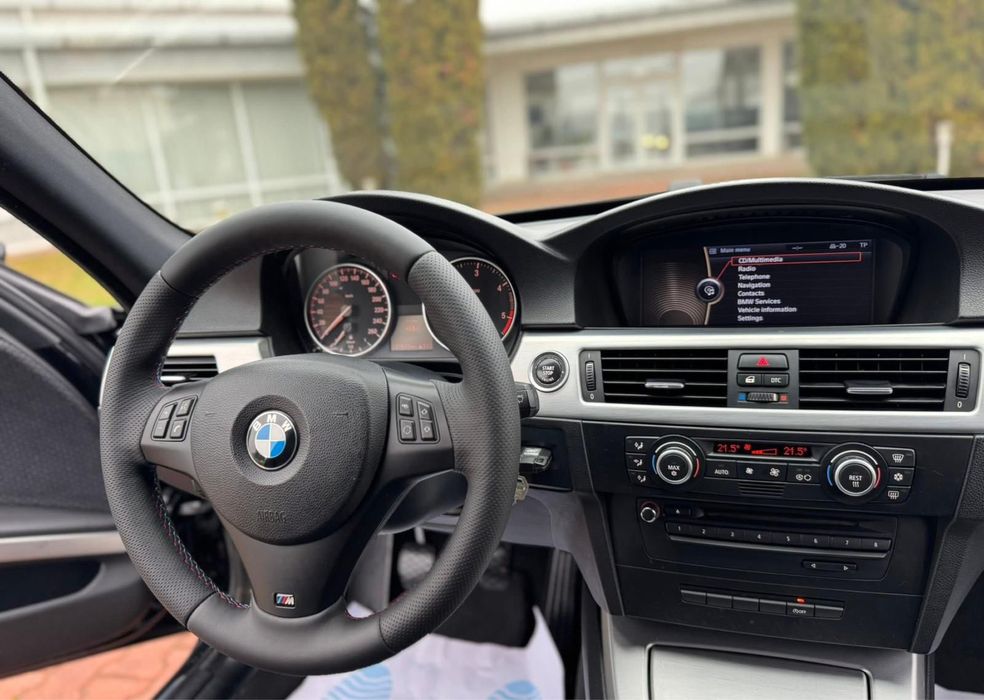 BMW Seria 3 E90 LCi 2009 / 2.0d/ Pachet M/ Euro 5/ Bi-Xenon