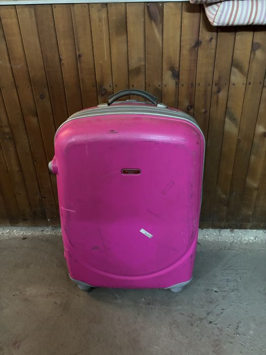 Чемодан большой +1 недорого