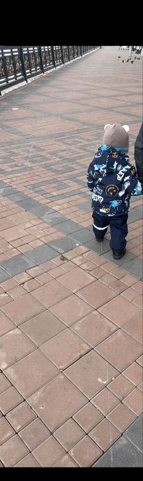 Продам детскую куртку