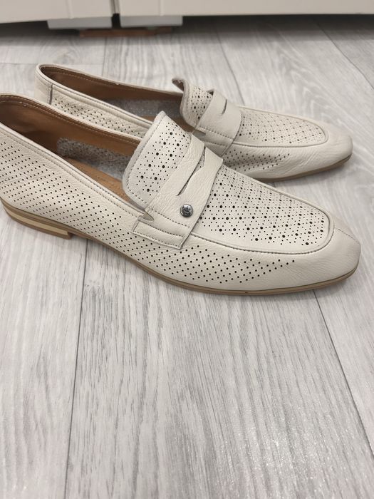 Мужская новая обувь