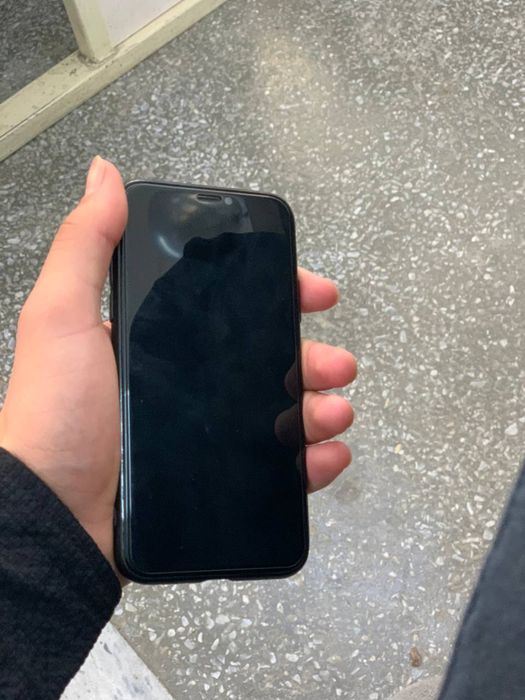 Iphone xs  256 qora idieal