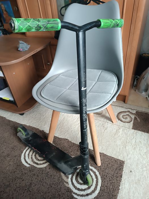 Продам трюковой самокат