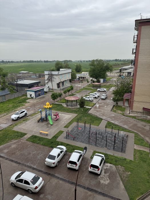 Ахангаранда уй аренда узимики оилали тоза  яшидиган одамга бераман