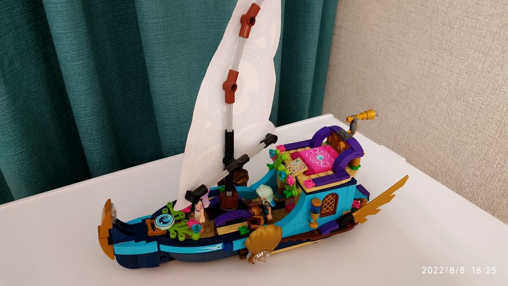 Лего. Корабль Наиды