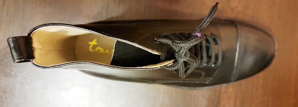 Уникални суперздрави английски дамски боти от естествена кожа