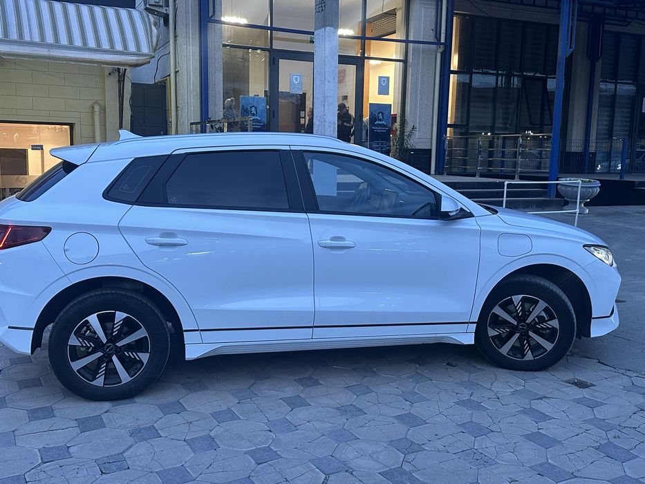 BYD E2 sotiladi 2024-yil