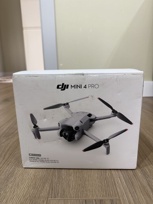 Продаётся дрон DJI minı 4pro