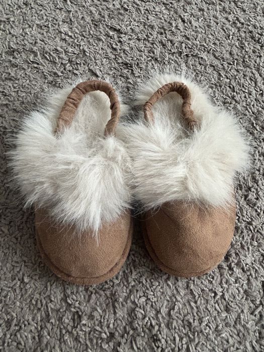 Нови пантофи H&M