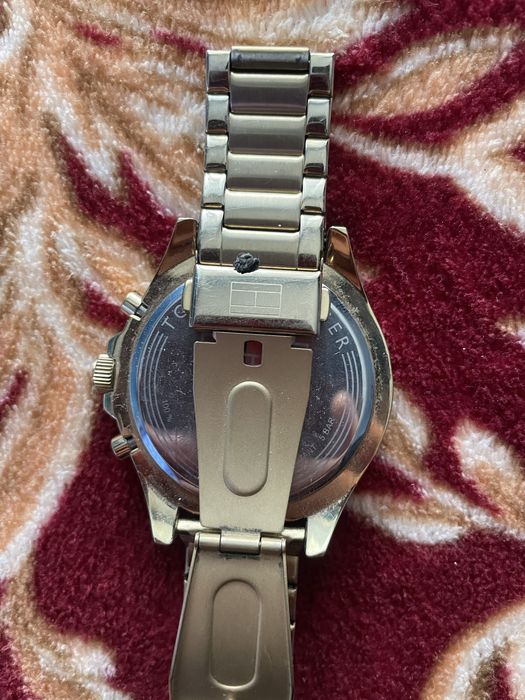 Vand ceas arata foarte vjne