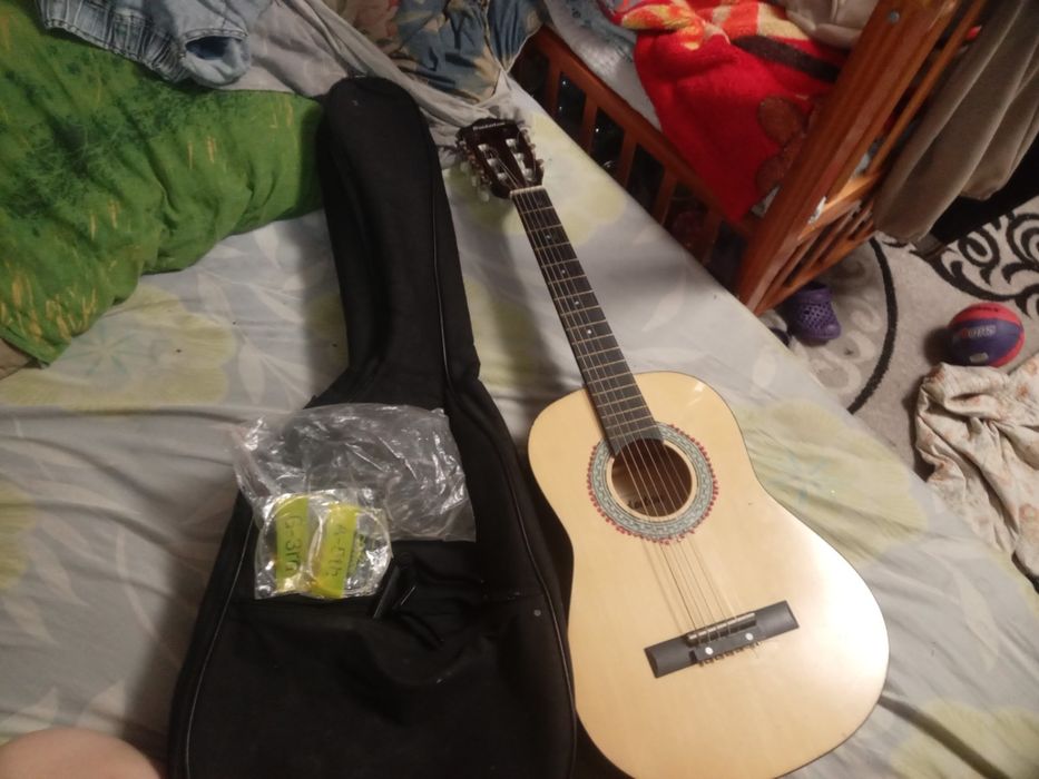 Гитара класическая