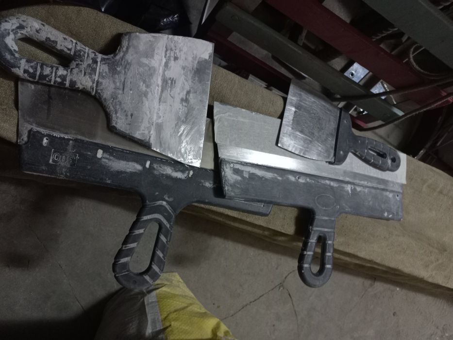 Шпатели строительные