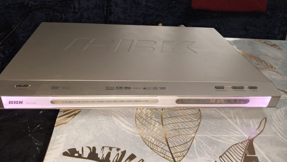 Продаётся DVD плеер.