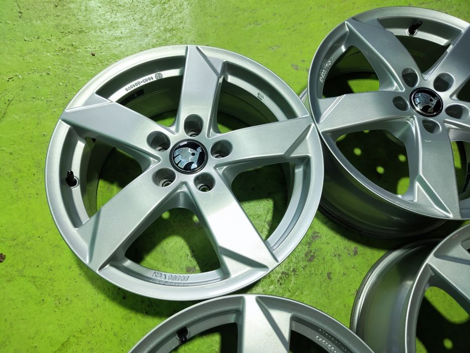 17 5x112 Skoda лети джанти 5х112 шкода