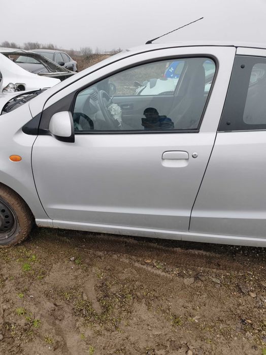 Piese din dezmembrari pentru Nissan Pixo 2010 1,0 12v benzina