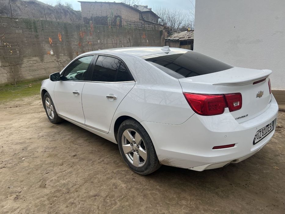 Малибу 1 сотилади