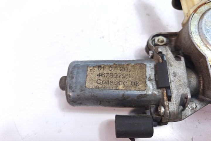 Macara geam spate stanga 46739795 Alfa Romeo 147 prima generatie (fac