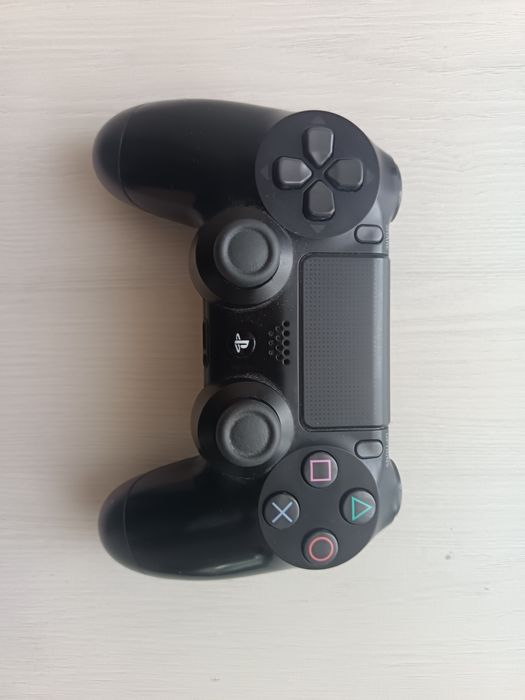 Продам Геймпад от PlayStation 4(с дефектами)