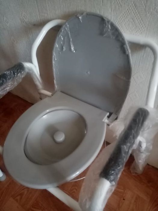 Продам стул-туалет Ortonica.