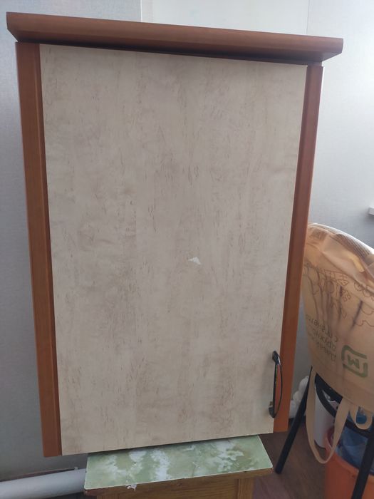 Продам кухонный шкаф