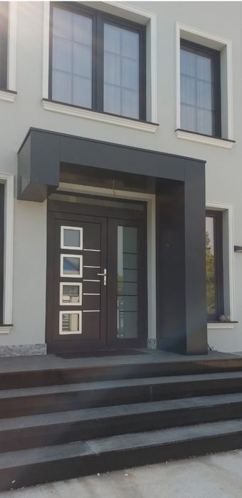 Amenajări interioare și exterioare .