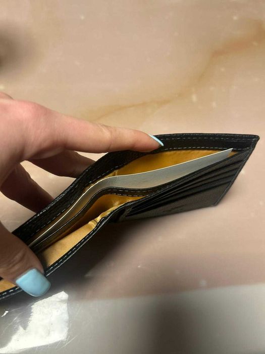 Мъжки кожен портфейл