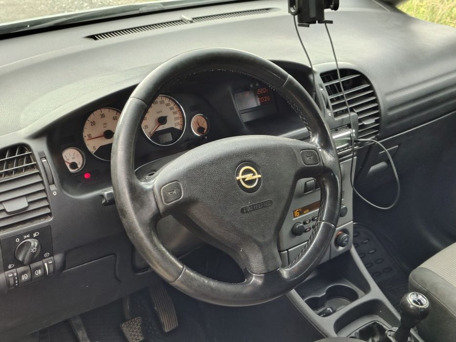 Opel Zafira A 2.0 DTI 2005 фейслифт