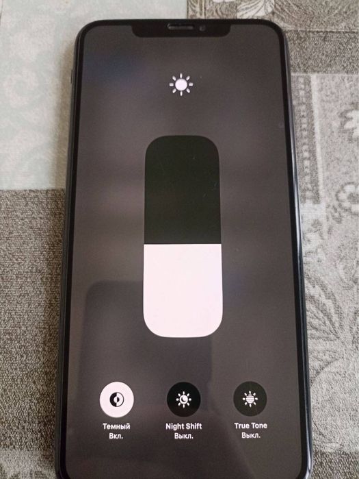 iPhone XS 64gb. В отличном состоянии