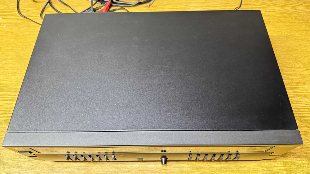 Egalizator Universum EQ46010