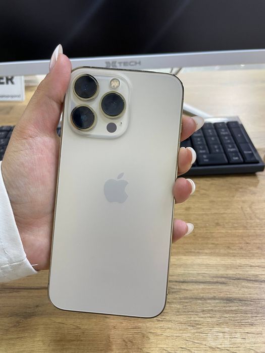 Iphone 13 pro gold rangi idealno