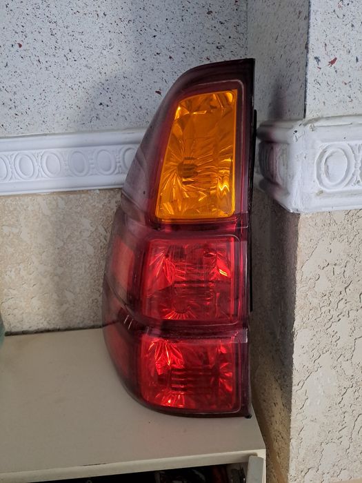 Лексус GX 470 фара