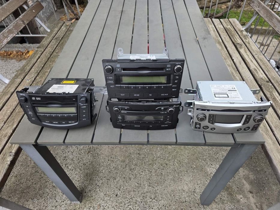 Оригинално Радио Cd Player Toyota Auris, Avensis, Verso и Rav 4