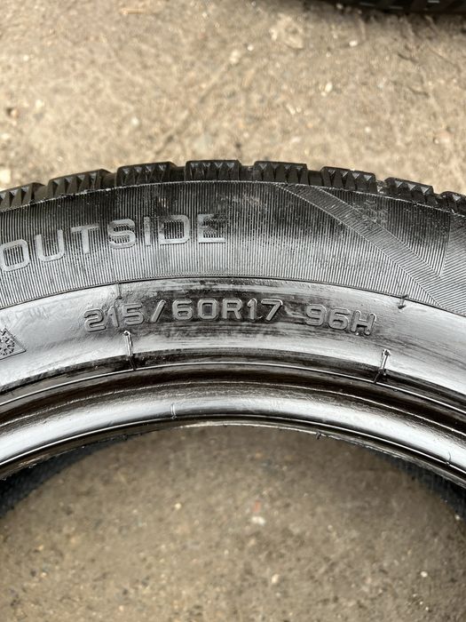 Продам резину пара 215/60/17