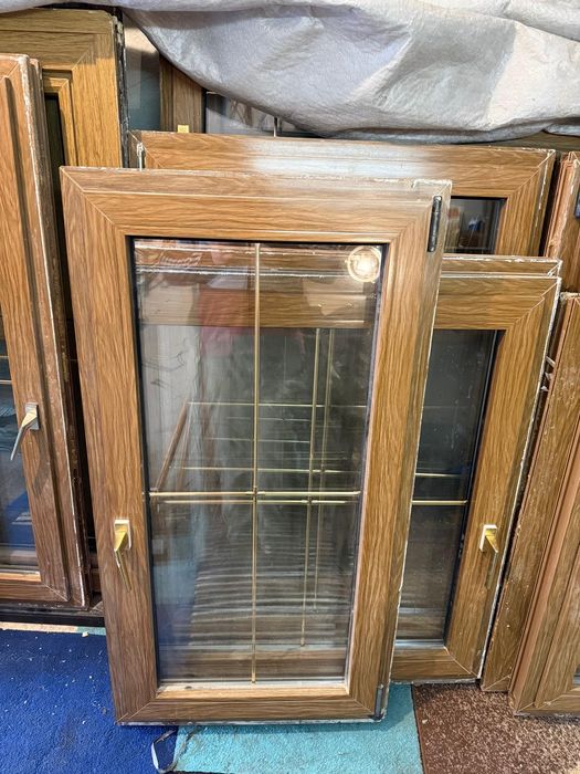 Ferestre Termopan folosite, calitate bună – 37 buc, maro