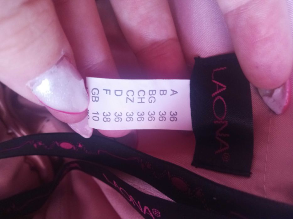 Бална рокля цвят пепел от рози